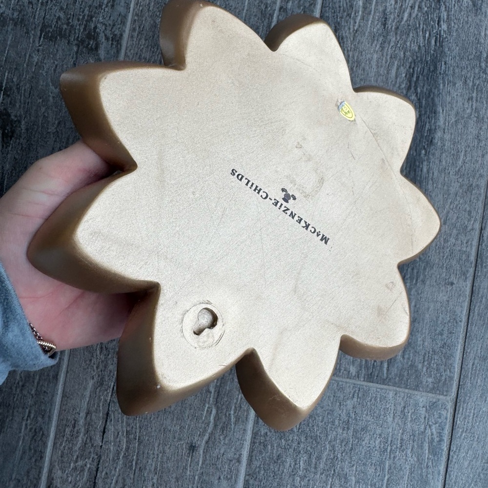 MacKenzie-Childs Wallflower, a three-dimensional decorative flower - Picture 13 of 14